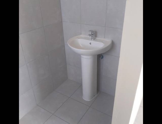 3 BEDROOM CLUSTER FOR SALE IN AZAADVILLE